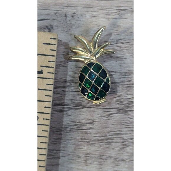 Gold-Tone Green Enamel Pineapple Brooch Pin Friendship Hospitality Tropical - Picture 4 of 4